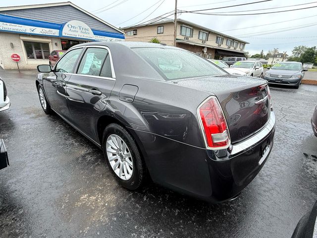 2013 Chrysler 300 Base