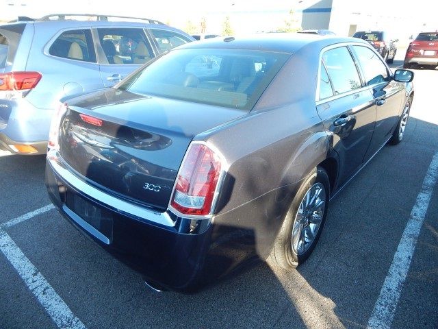 2013 Chrysler 300 Base