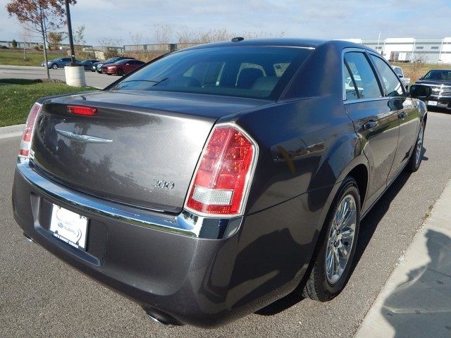 2013 Chrysler 300 Base