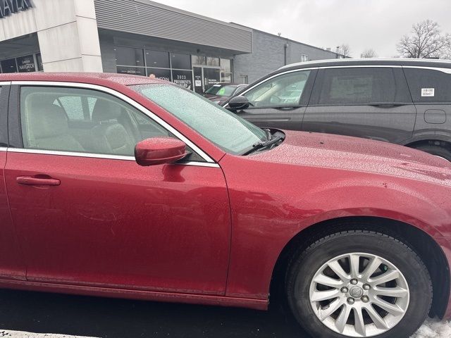 2013 Chrysler 300 Base