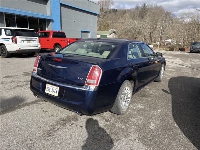 2013 Chrysler 300 Base