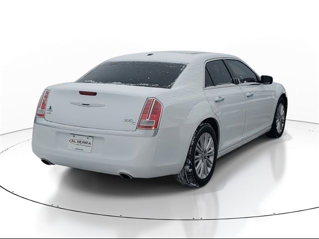 2013 Chrysler 300 Luxury Series