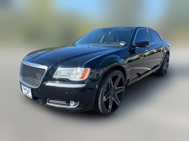 2013 Chrysler 300 Luxury Series