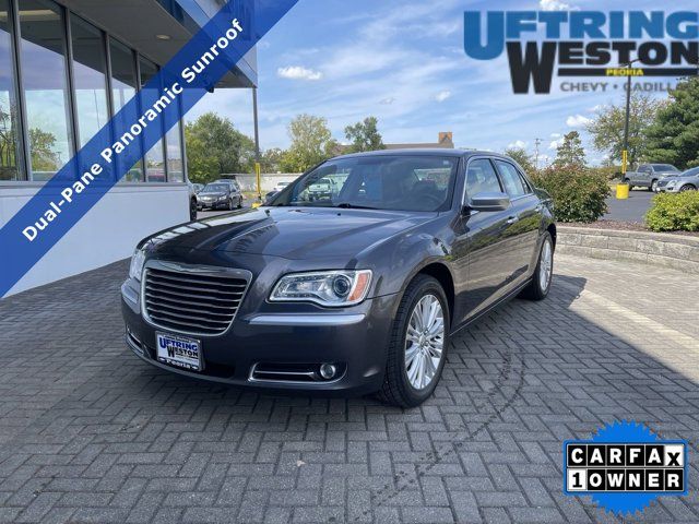 2013 Chrysler 300 Luxury Series