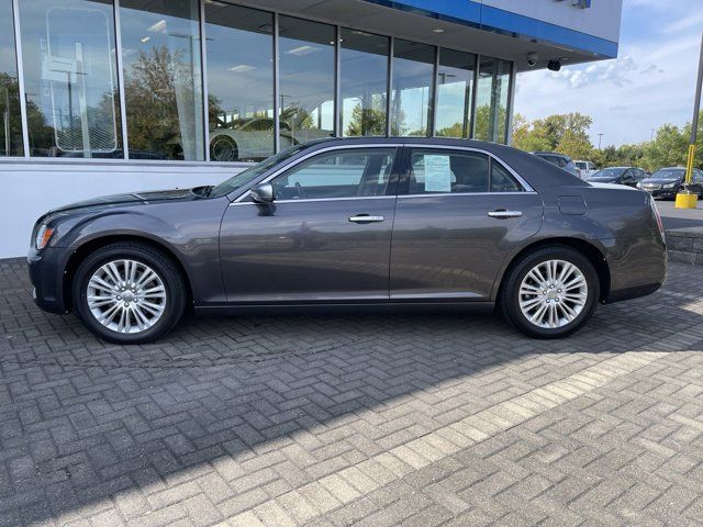 2013 Chrysler 300 Luxury Series