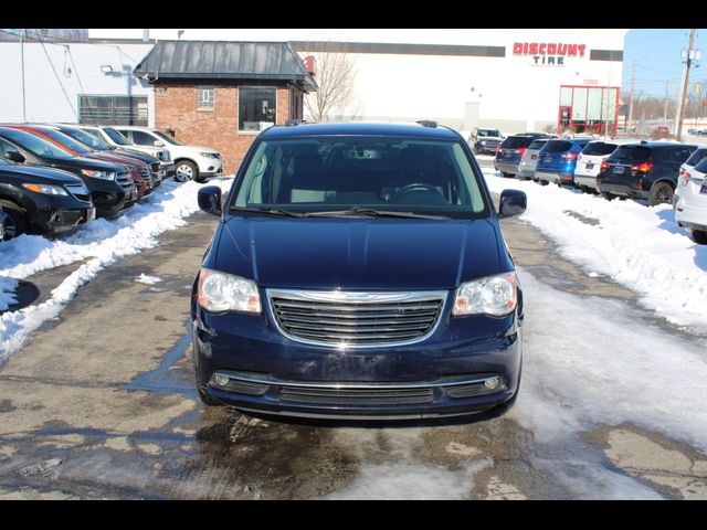 2013 Chrysler Town & Country Touring