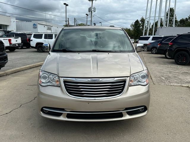 2013 Chrysler Town & Country Limited