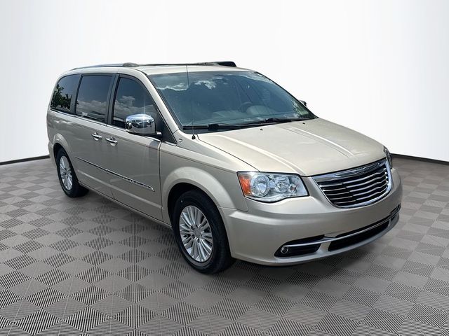 2013 Chrysler Town & Country Limited