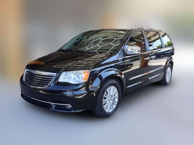 2013 Chrysler Town & Country Limited