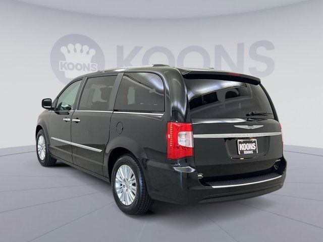 2013 Chrysler Town & Country Limited