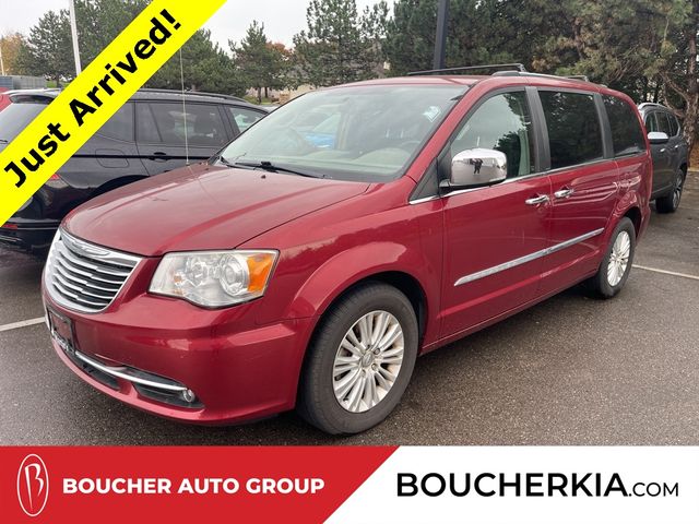 2013 Chrysler Town & Country Limited