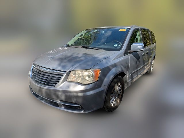 2013 Chrysler Town & Country Limited