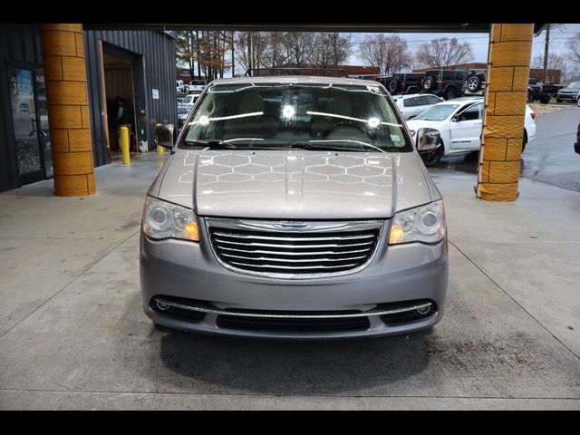 2013 Chrysler Town & Country Limited