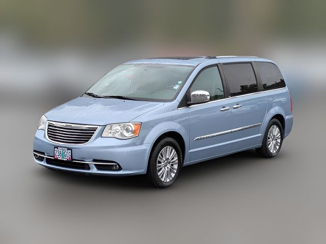 2013 Chrysler Town & Country Limited