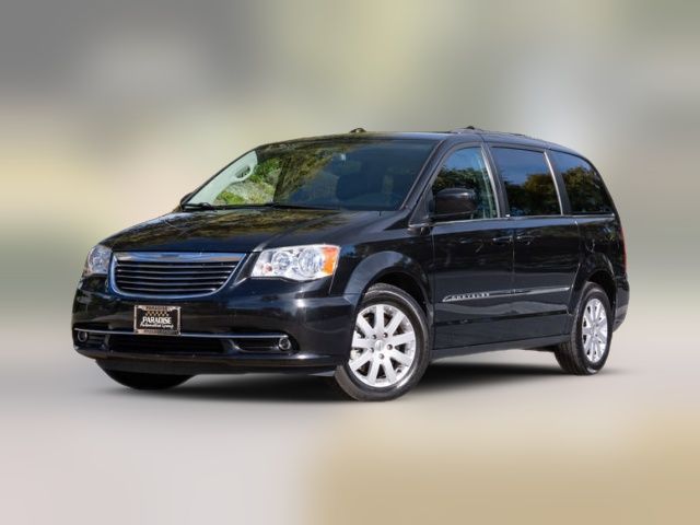 2013 Chrysler Town & Country Touring