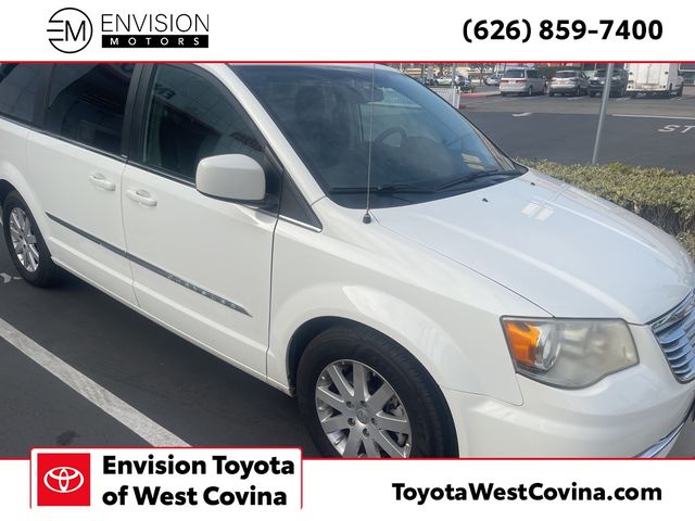 2013 Chrysler Town & Country Touring