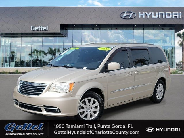 2013 Chrysler Town & Country Touring