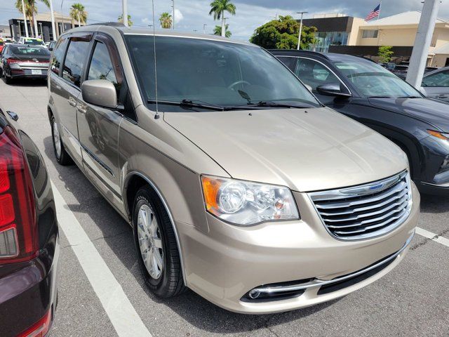 2013 Chrysler Town & Country Touring