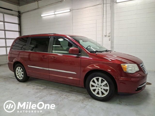 2013 Chrysler Town & Country Touring