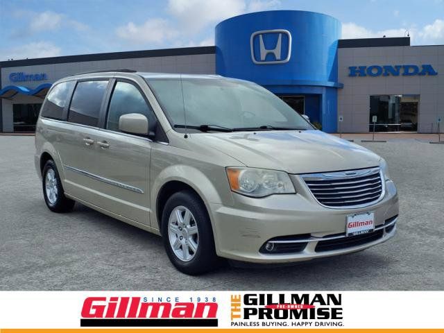 2013 Chrysler Town & Country Touring