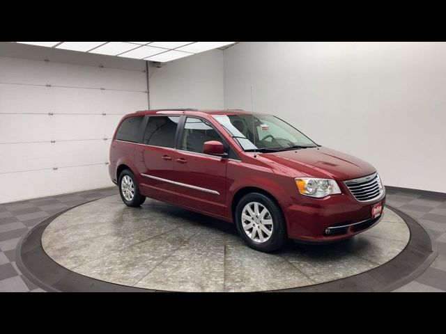 2013 Chrysler Town & Country Touring