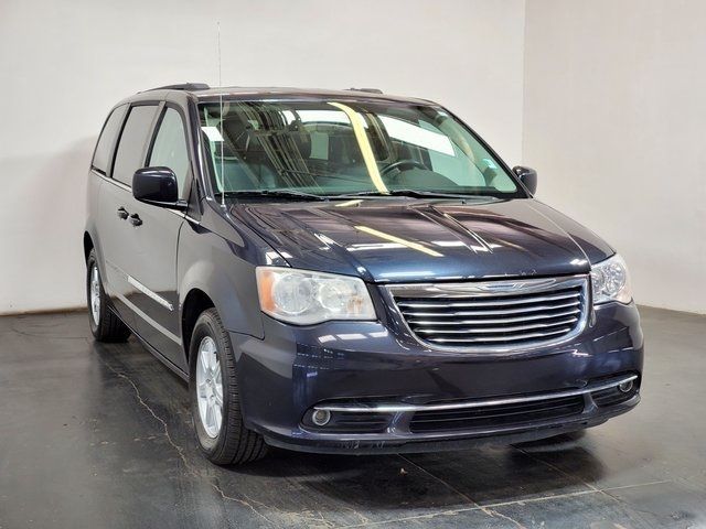 2013 Chrysler Town & Country Touring