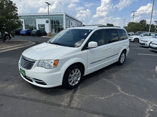 2013 Chrysler Town & Country Touring