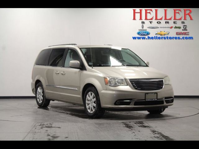 2013 Chrysler Town & Country Touring