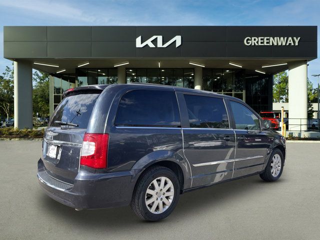 2013 Chrysler Town & Country Touring