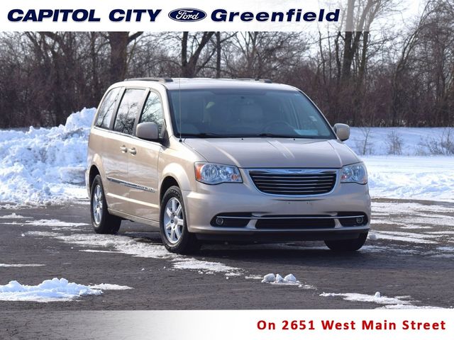 2013 Chrysler Town & Country Touring