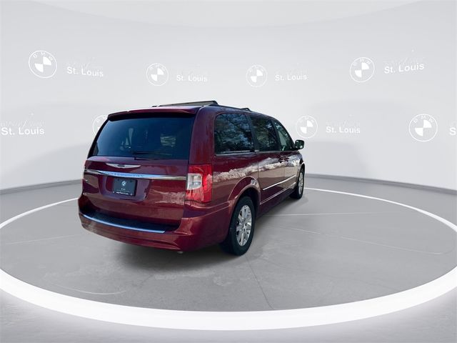 2013 Chrysler Town & Country Touring