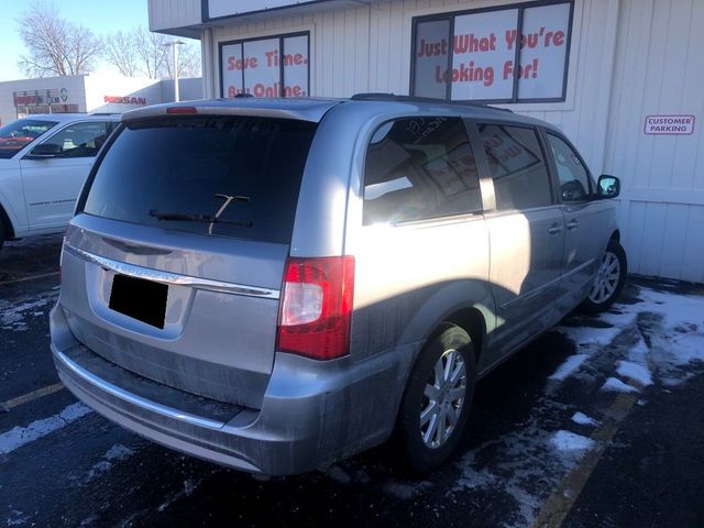 2013 Chrysler Town & Country Touring