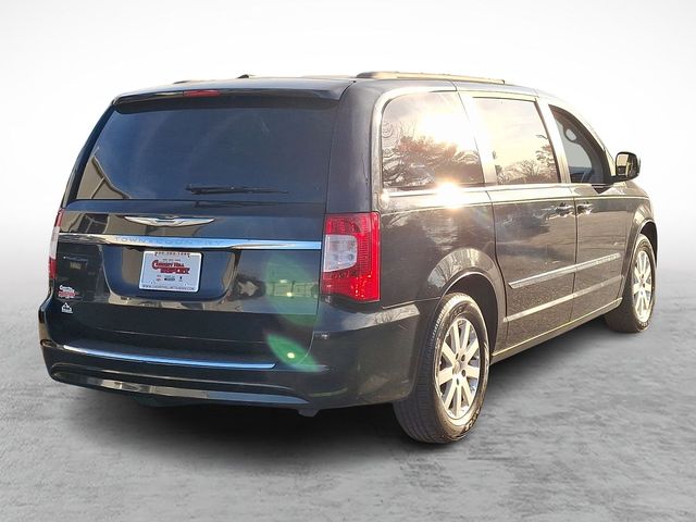 2013 Chrysler Town & Country Touring