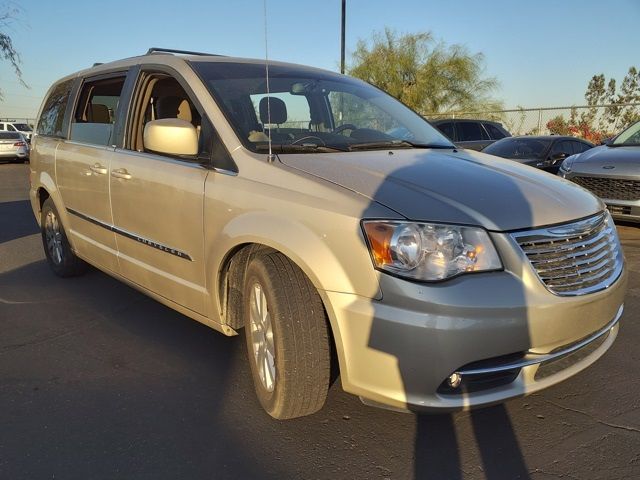 2013 Chrysler Town & Country Touring