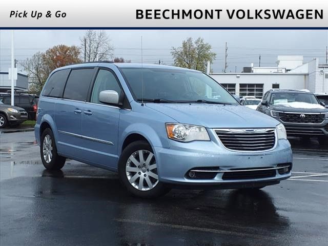 2013 Chrysler Town & Country Touring