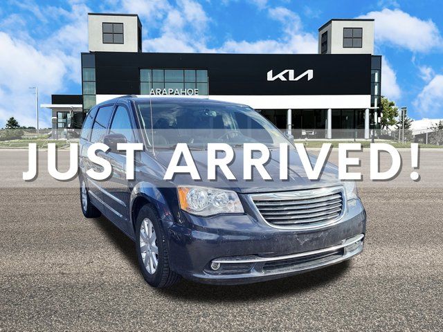 2013 Chrysler Town & Country Touring