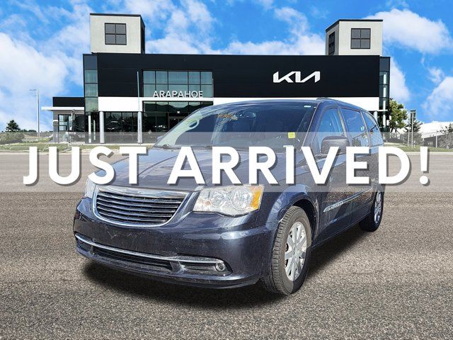 2013 Chrysler Town & Country Touring