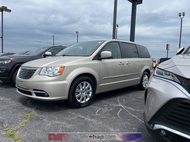 2013 Chrysler Town & Country Touring