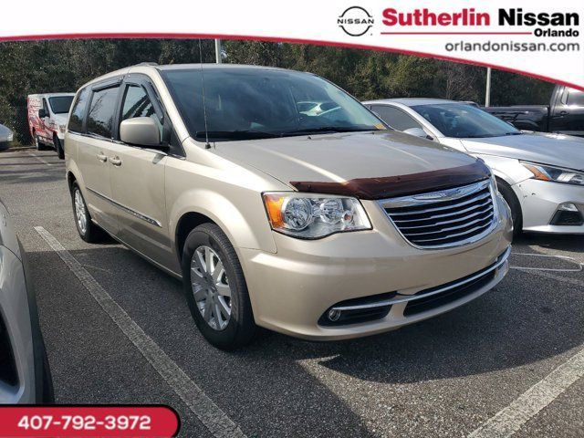 2013 Chrysler Town & Country Touring