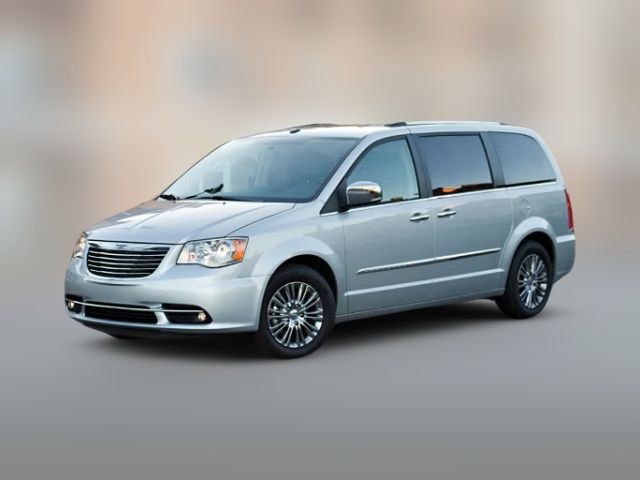 2013 Chrysler Town & Country Touring