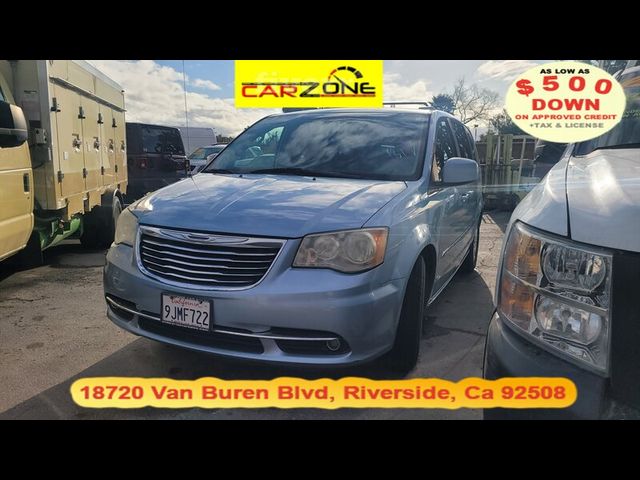 2013 Chrysler Town & Country Touring