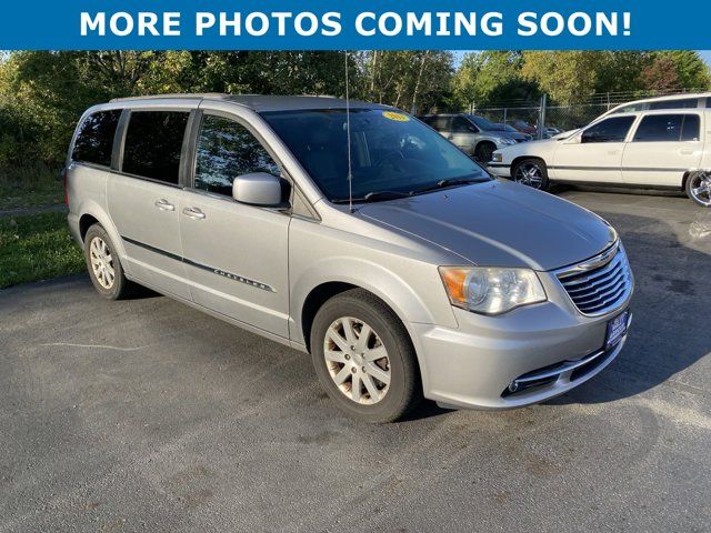 2013 Chrysler Town & Country Touring