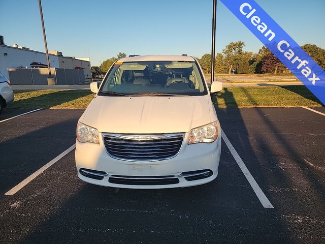 2013 Chrysler Town & Country Touring