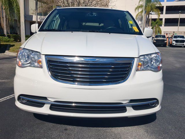 2013 Chrysler Town & Country Touring