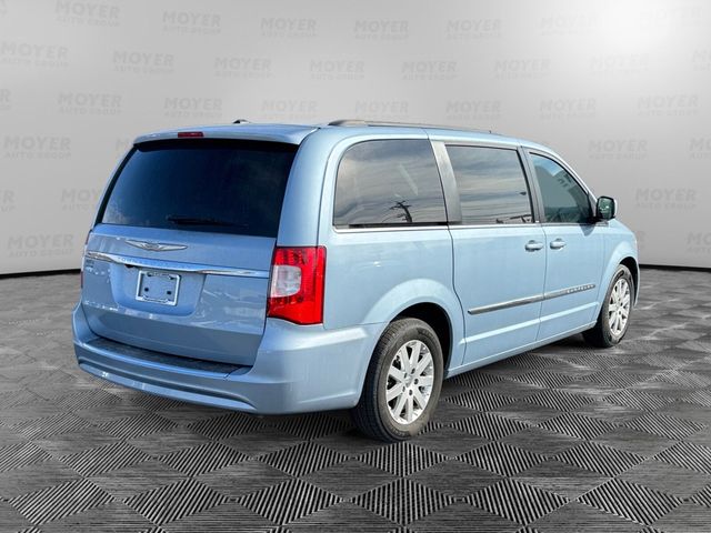 2013 Chrysler Town & Country Touring