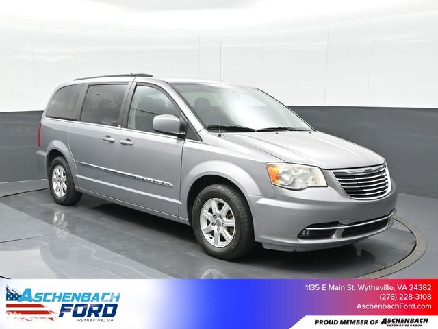 2013 Chrysler Town & Country Touring