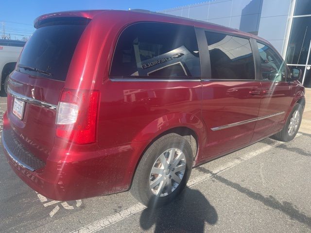 2013 Chrysler Town & Country Touring