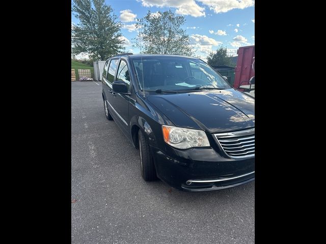 2013 Chrysler Town & Country Touring