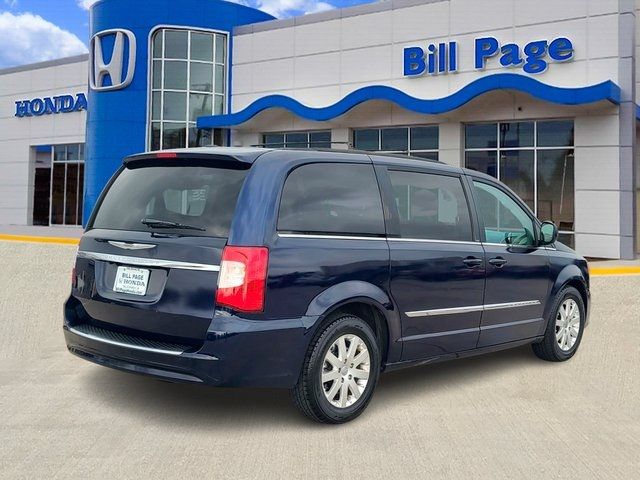 2013 Chrysler Town & Country Touring