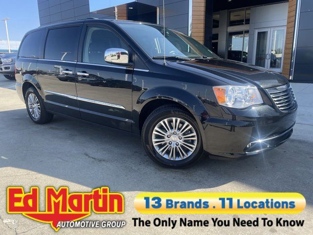 2013 Chrysler Town & Country Touring-L